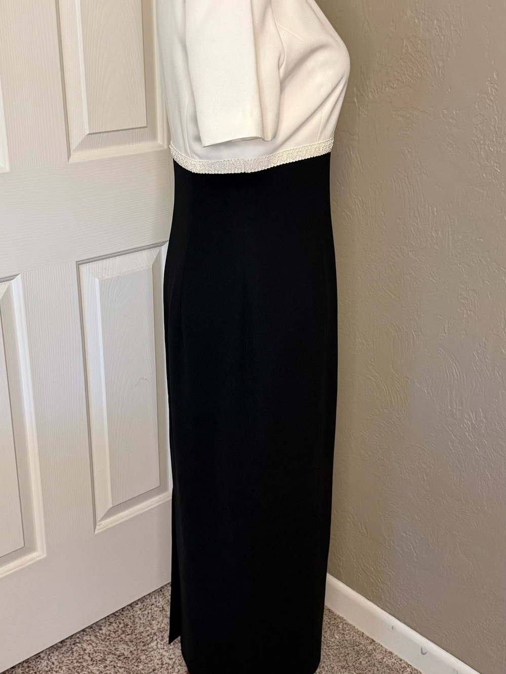 Vintage Talbots Black Ivory Colorblock Formal Maxi Column Dress Size 4 - Picture 4 of 17